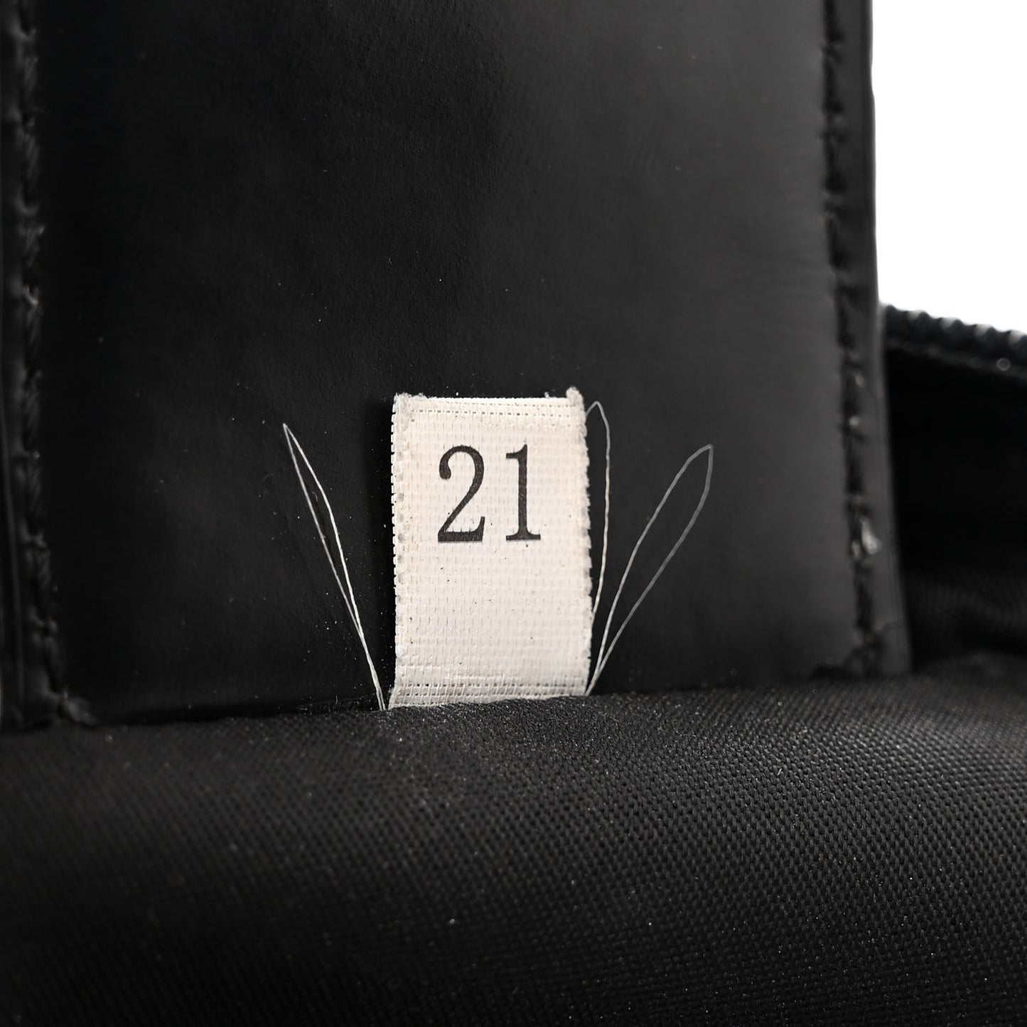 Nylon Vela Flat Messenger Bag Black