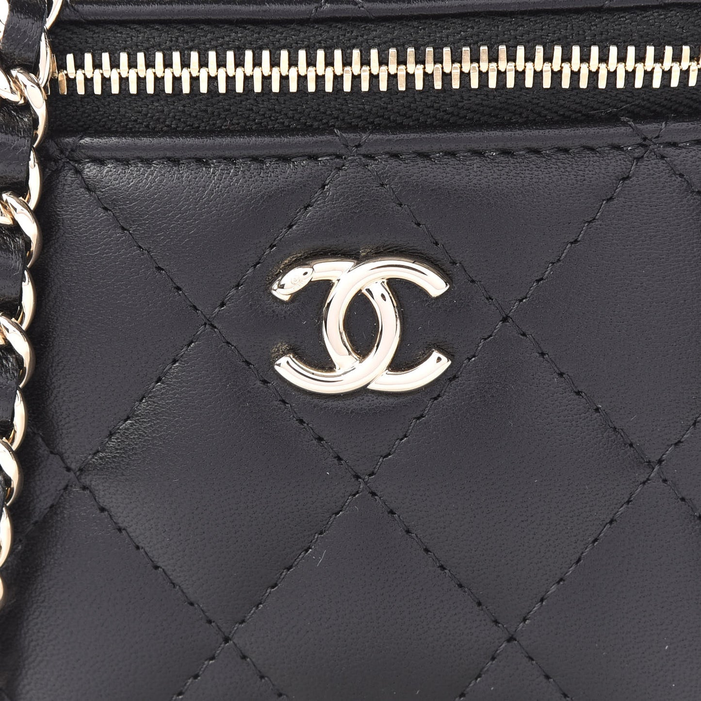 Lambskin Quilted Mini Vanity Case With Chain Black