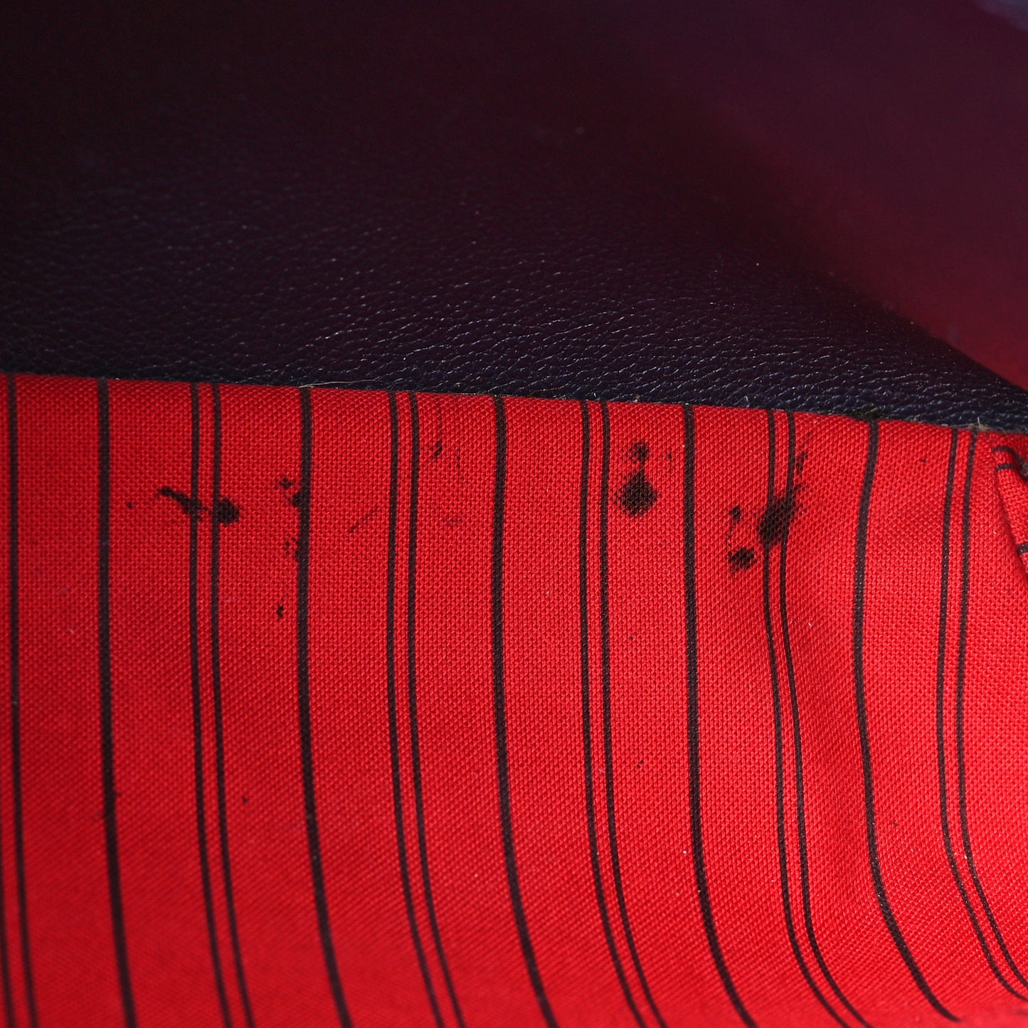 Empreinte Montaigne GM Marine Rouge