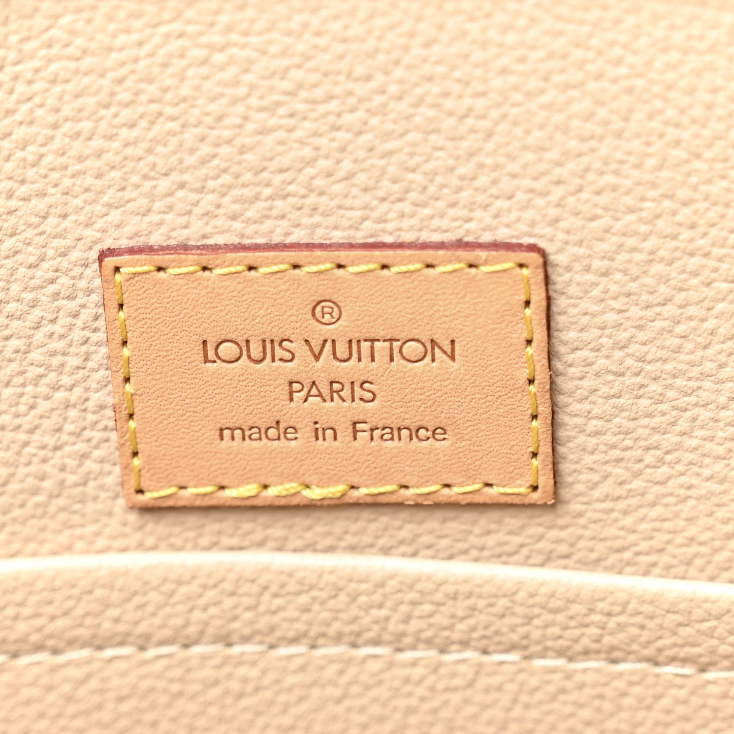 Monogram Sac Plat