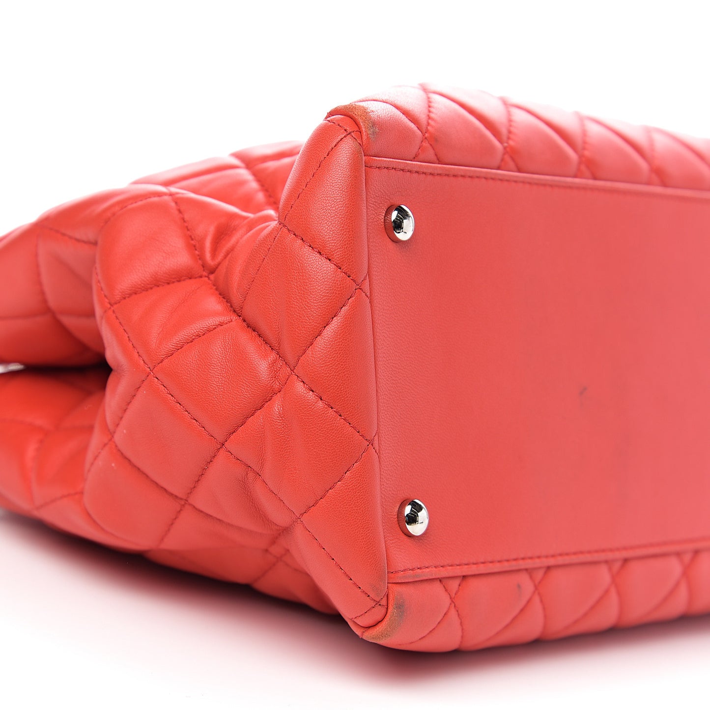Lambskin Quilted Large 7 Tote Red