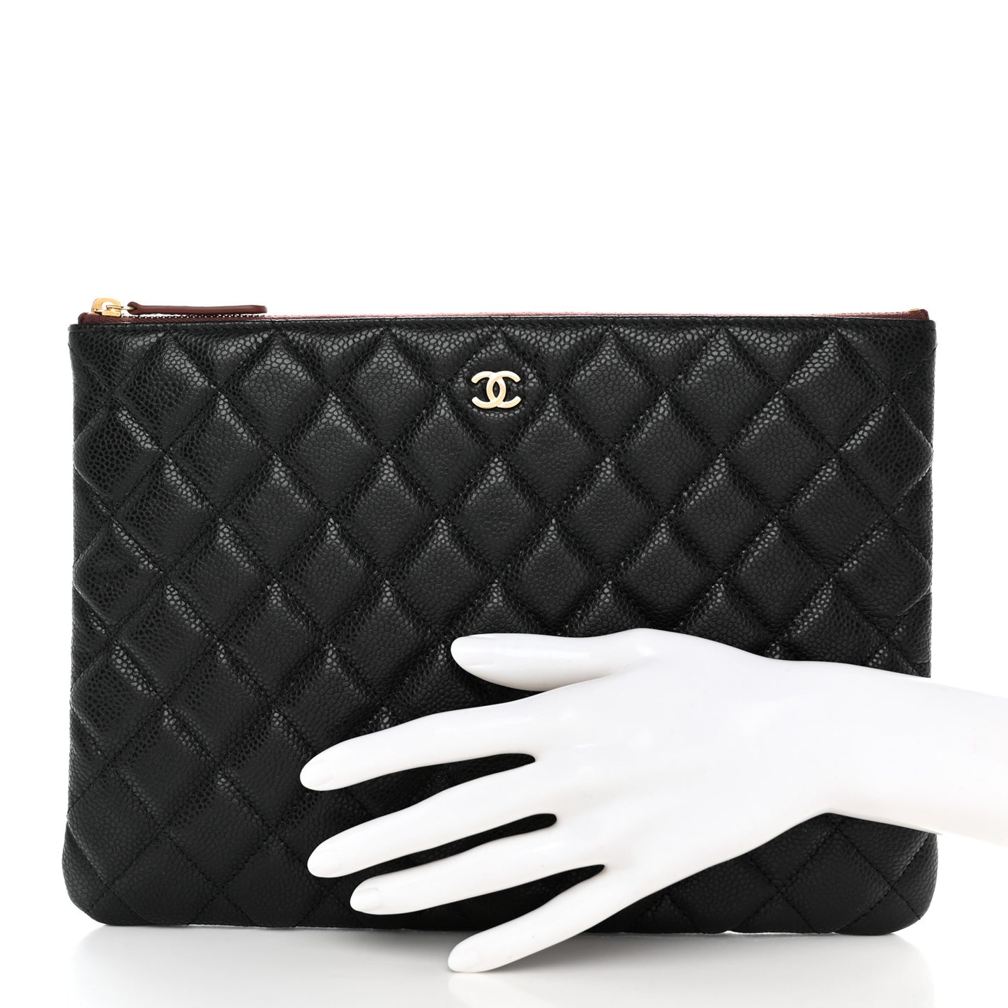 Caviar Quilted Medium Cosmetic Case Black