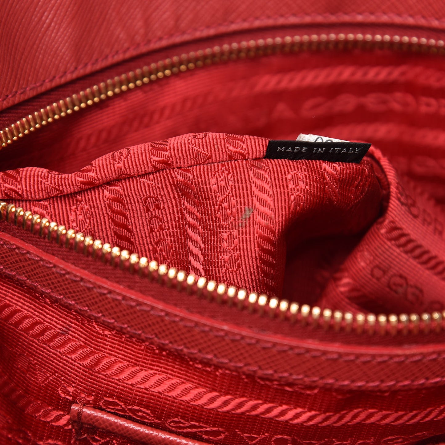 Saffiano Large Galleria Double Zip Tote Fuoco