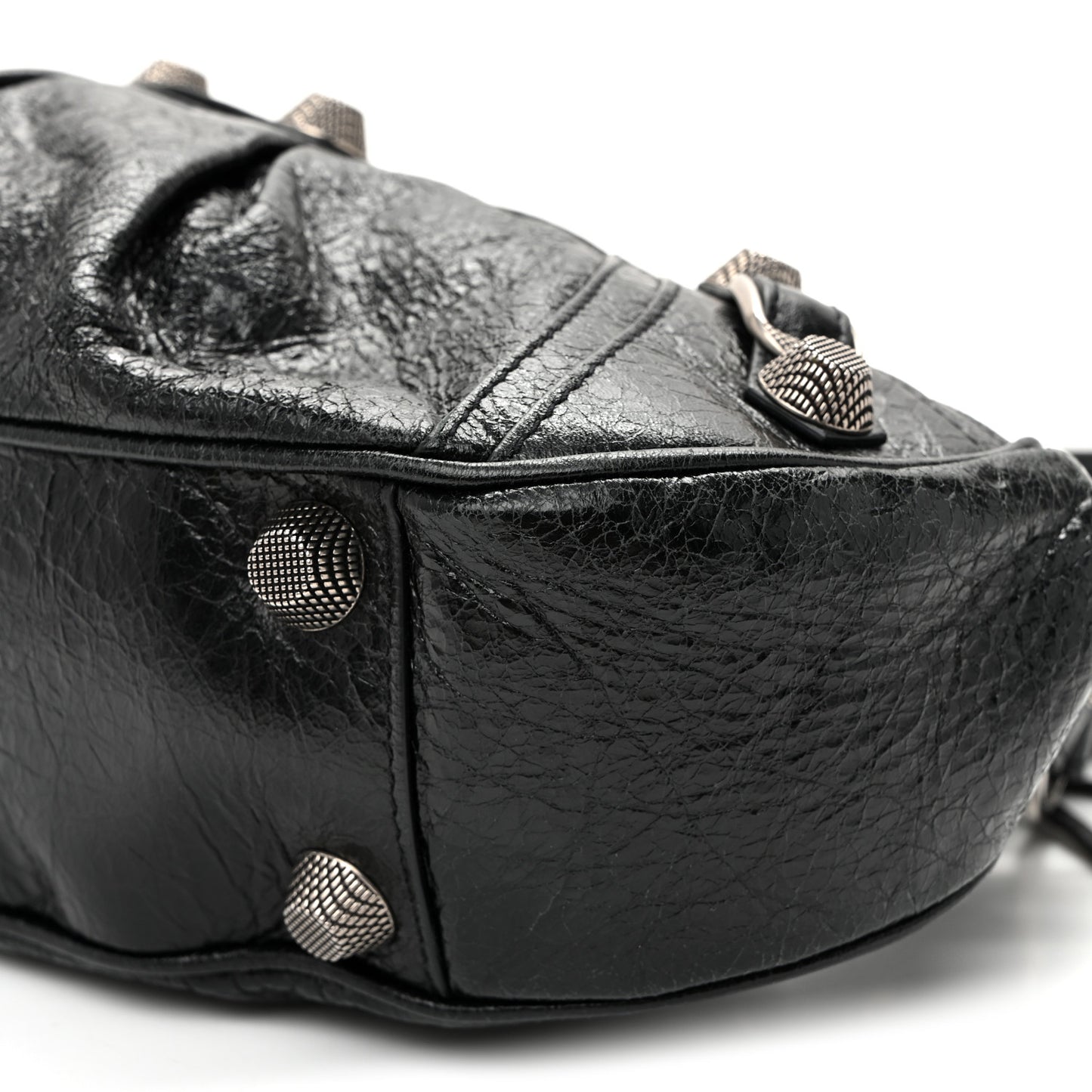 Agneau Arena Small Le Cagole Shoulder Bag Black