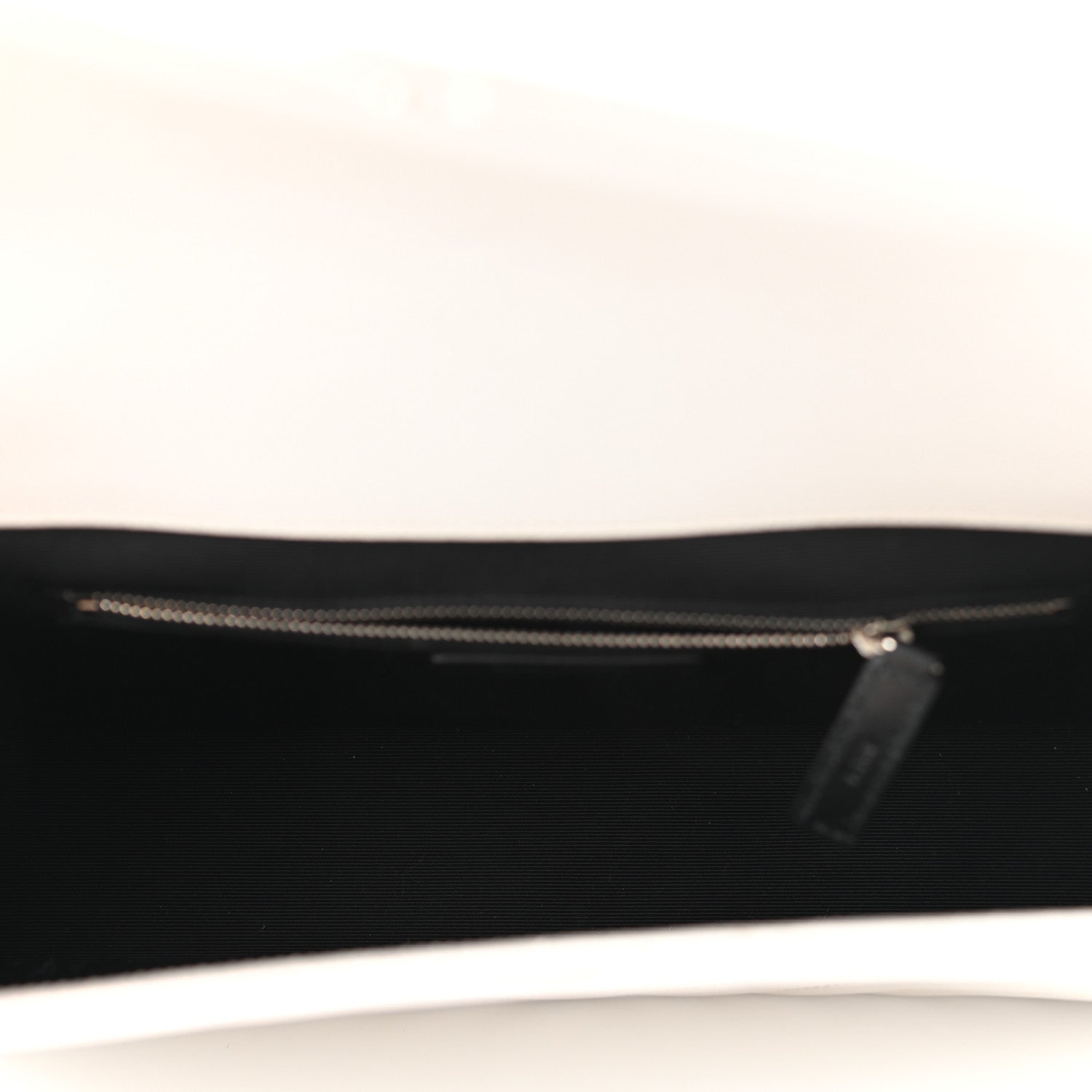 Saint Laurent Grain De Poudre Matelasse Chevron Large Monogram Satchel Light Grey 4 of 9