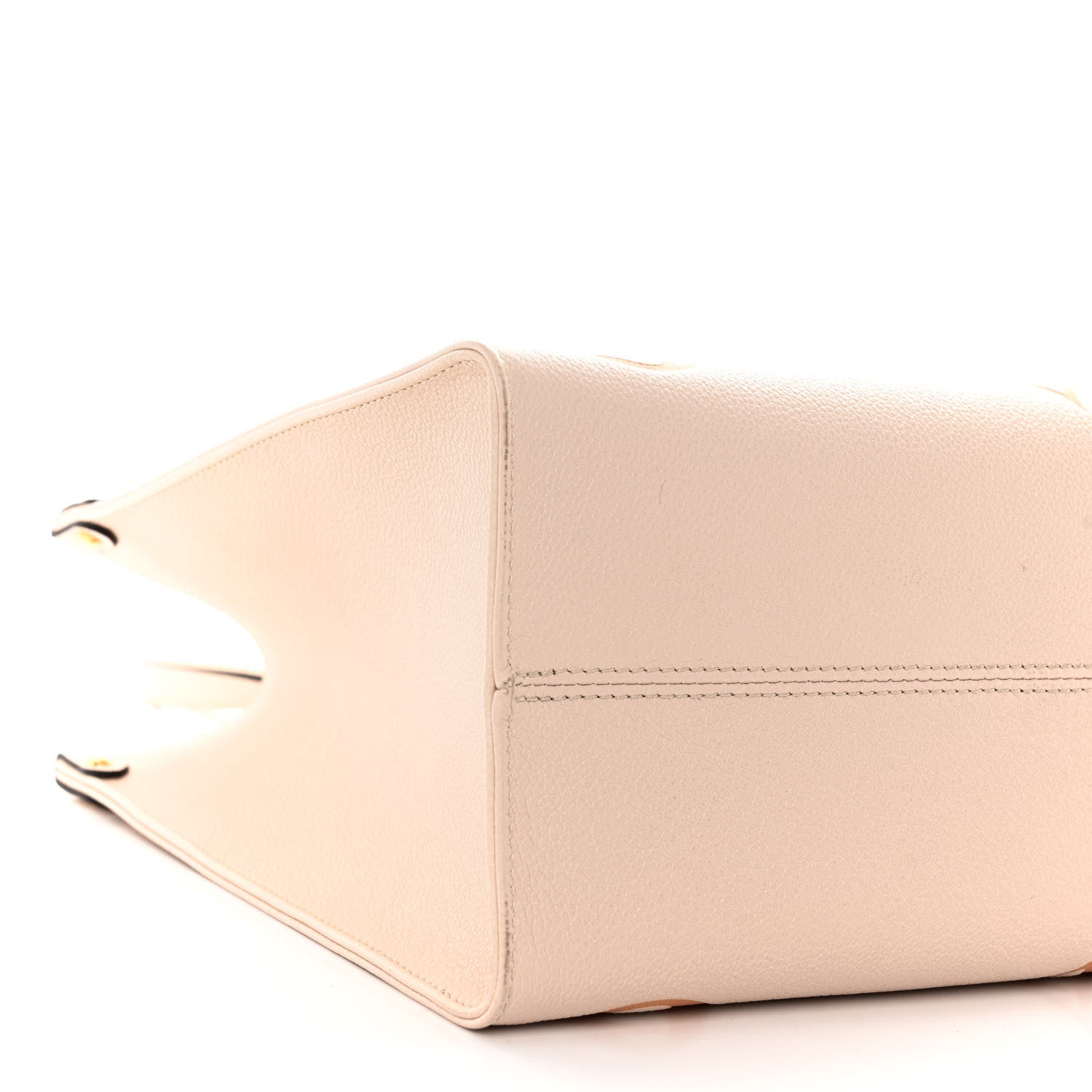 Louis Vuitton Empreinte Monogram Giant By The Pool Onthego MM Cream Saffron 8 of 10