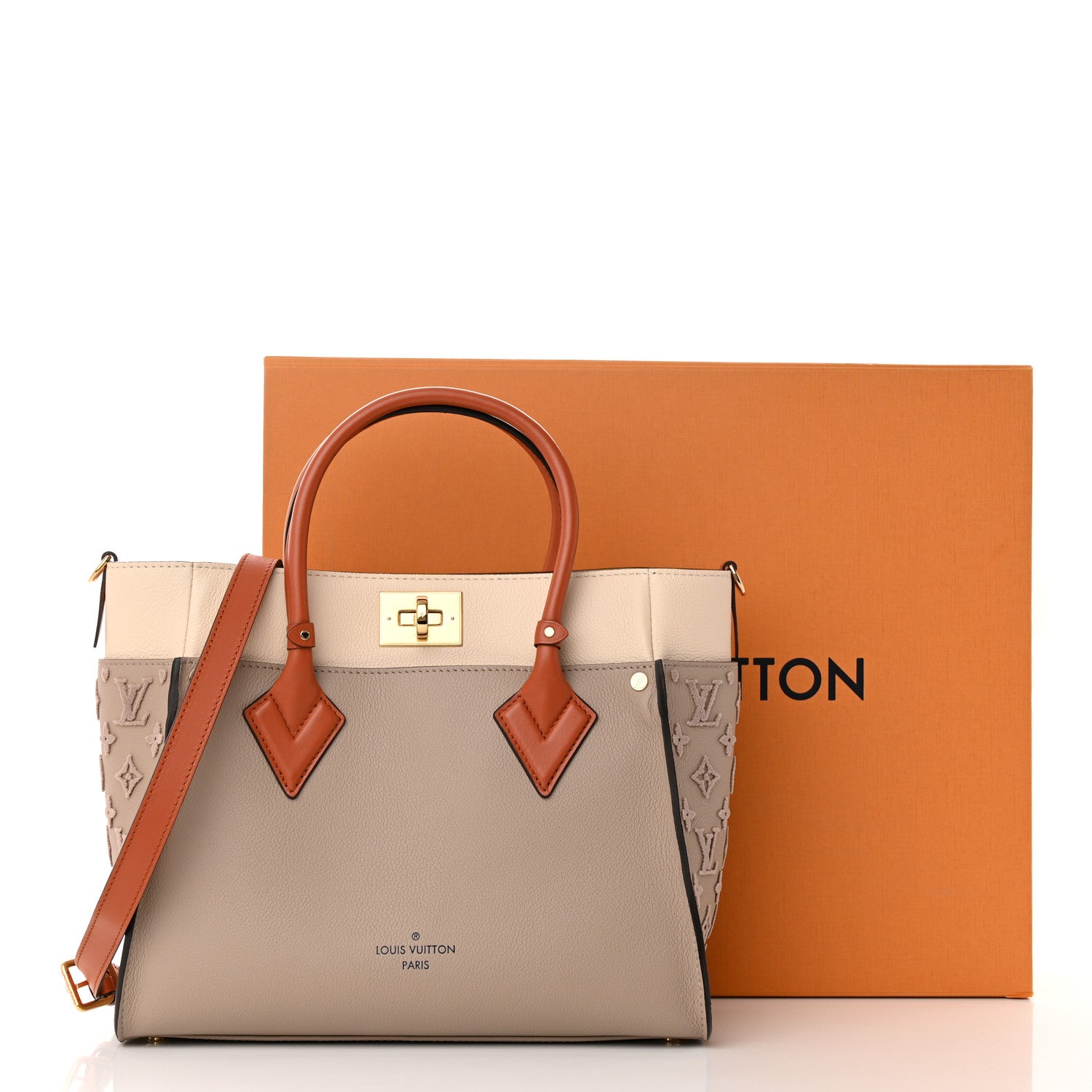 Louis Vuitton Calfskin Monogram Tufting On My Side Galet 11 of 11