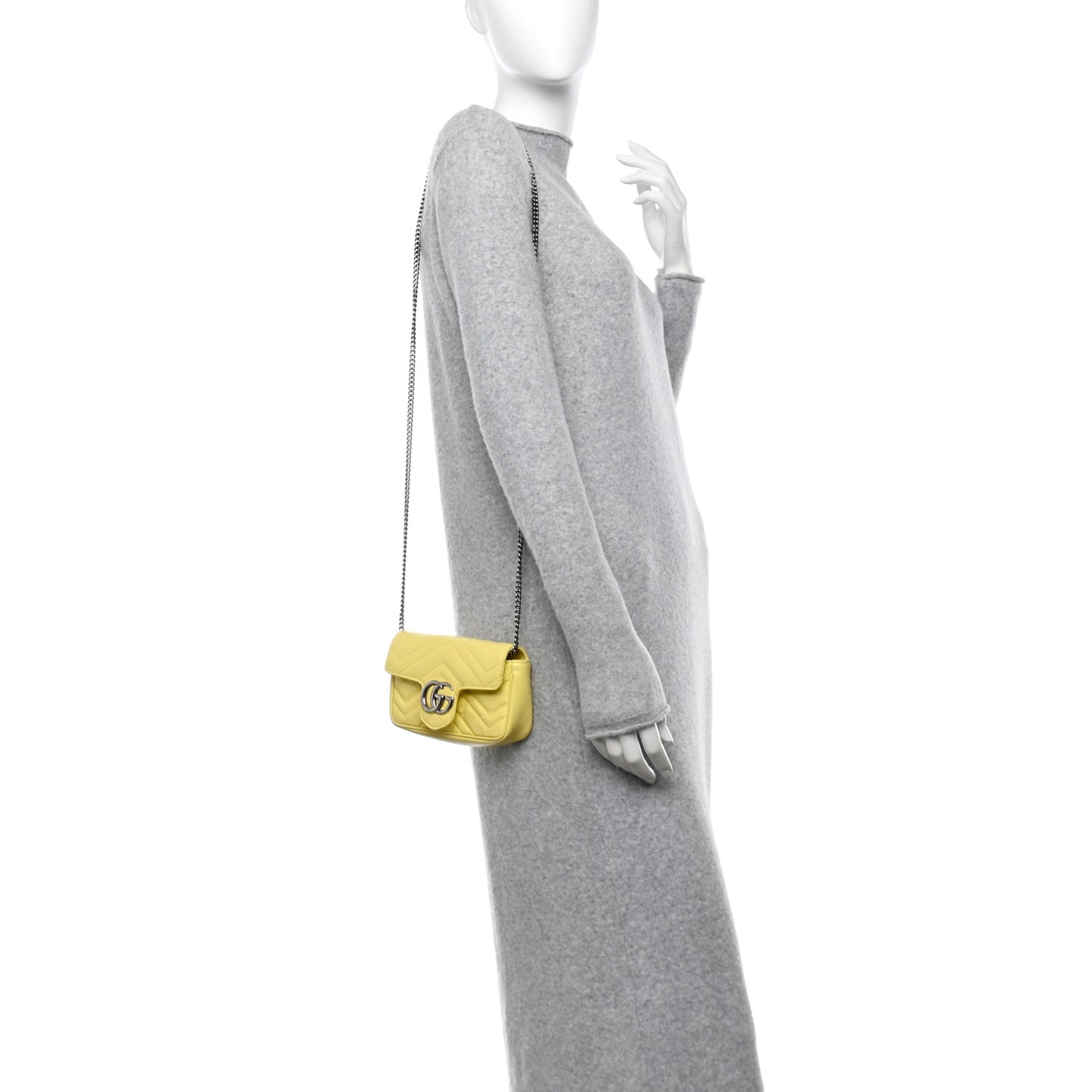 Calfskin Matelasse Super Mini GG Marmont Shoulder Bag Banana