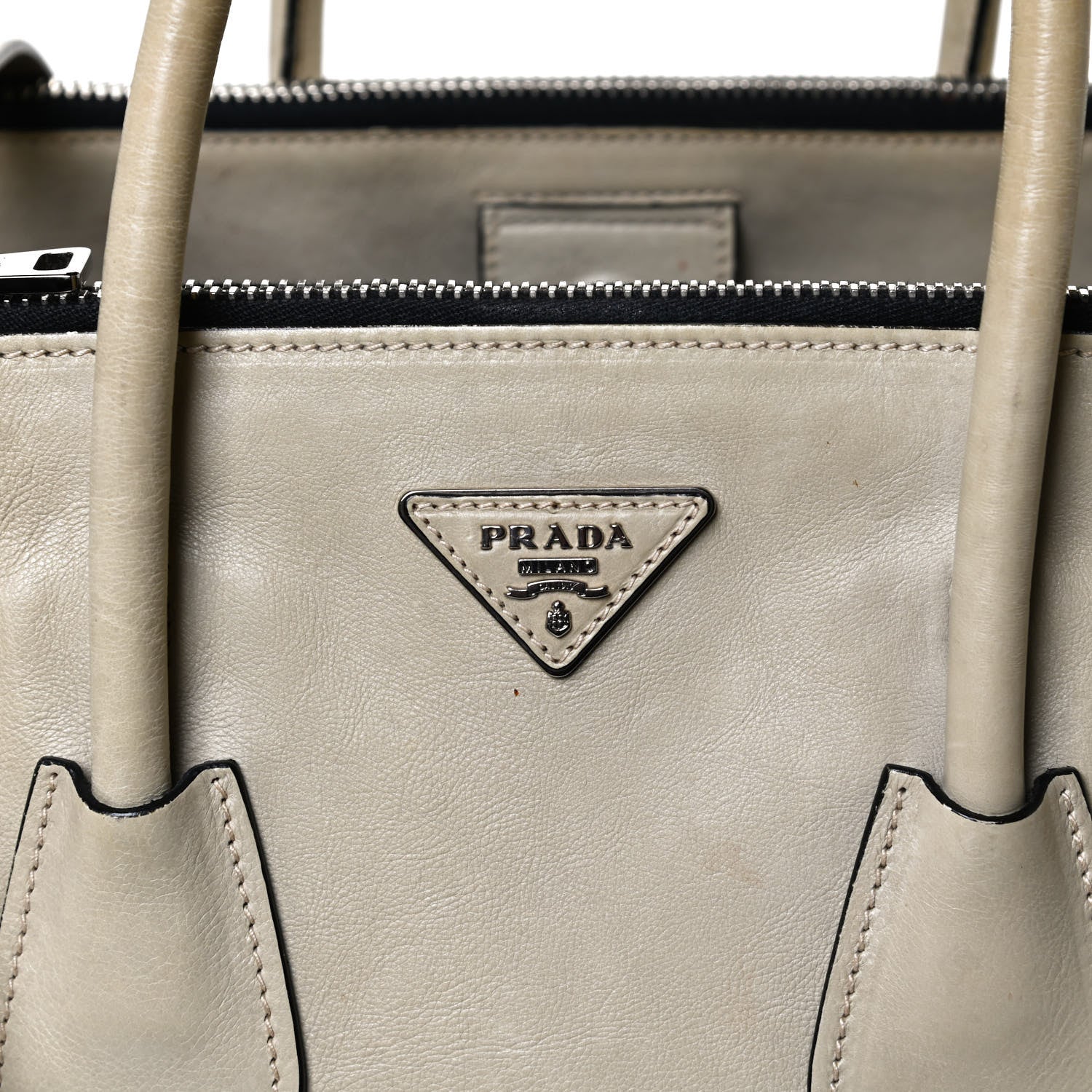 Prada Glace Calf Twin Pocket Tote Ghiaccio 10 of 17