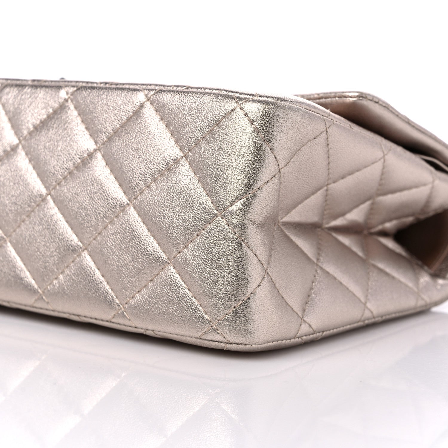 Chanel Metallic Calfskin Quilted 2.55 Reissue 226 Flap Light Pink 8 of 9
