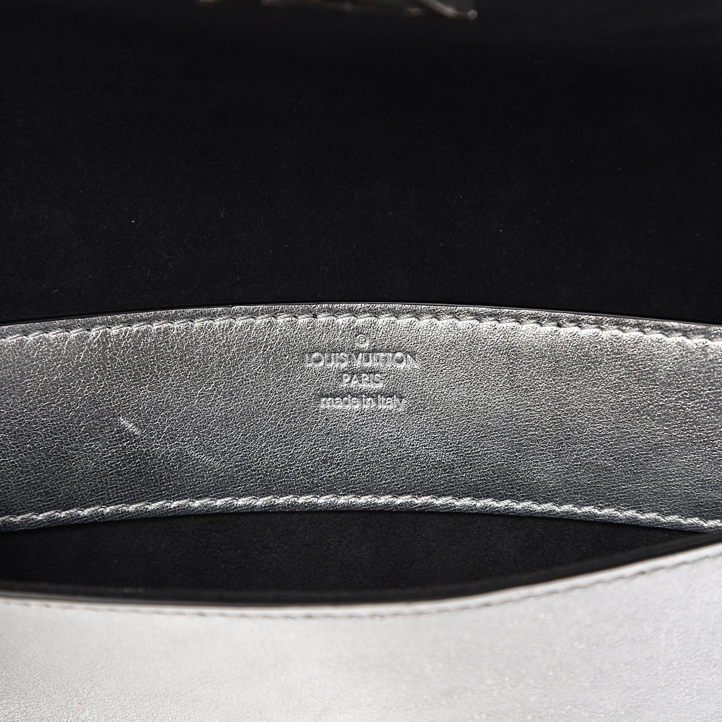 Calfskin Neo Sobe Louise EW Clutch Silver