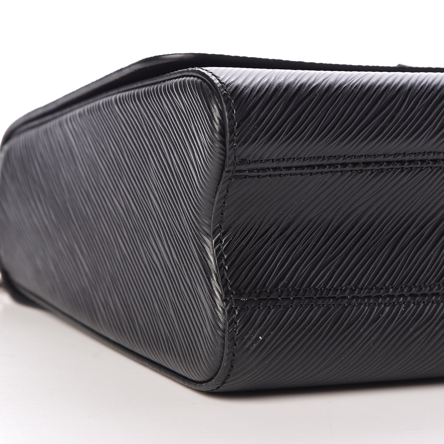Epi Twist Shoulder Bag MM Black