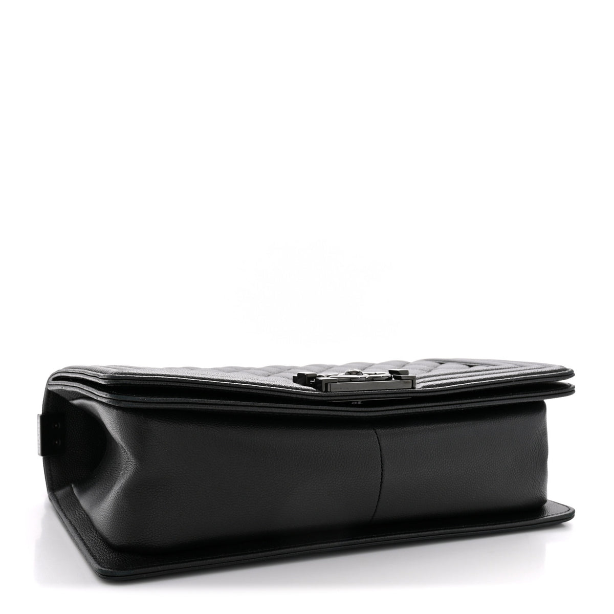 Caviar Quilted Medium Boy Flap So Black