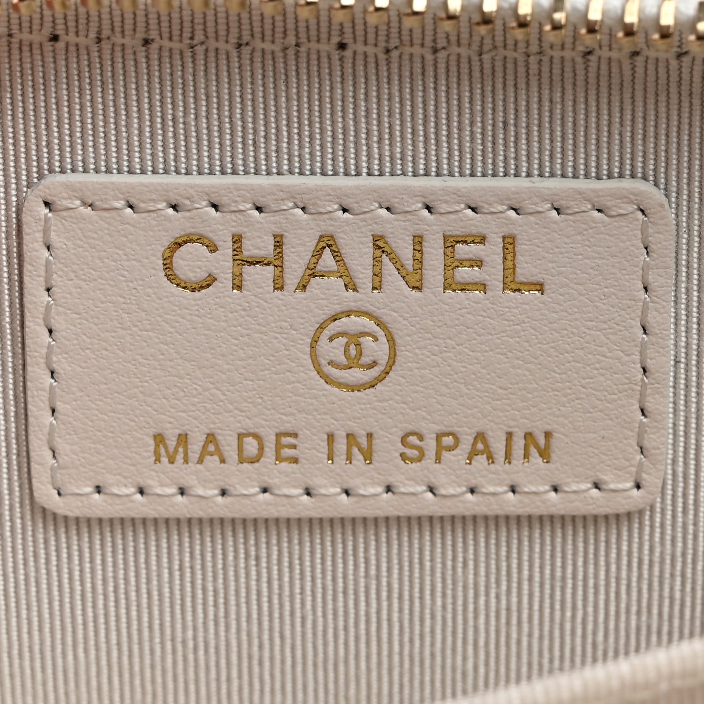 Caviar Quilted Zip Coin Purse White