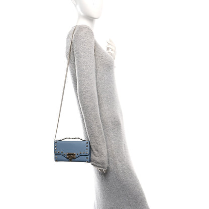 Valentino Garavani Pebbled Calfskin Rockstud Flip Lock Wallet On Chain Niagara 2 of 9