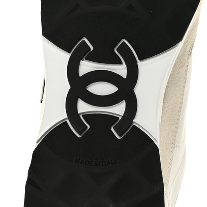 Chanel Calfskin Suede CC Mens Sneakers 43 White Beige Black 8 of 10