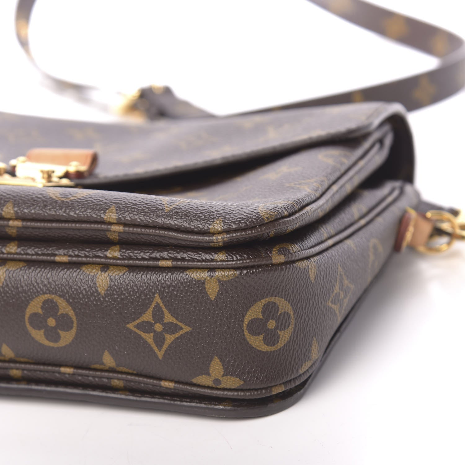 Louis Vuitton Monogram Pochette Metis 11 of 12