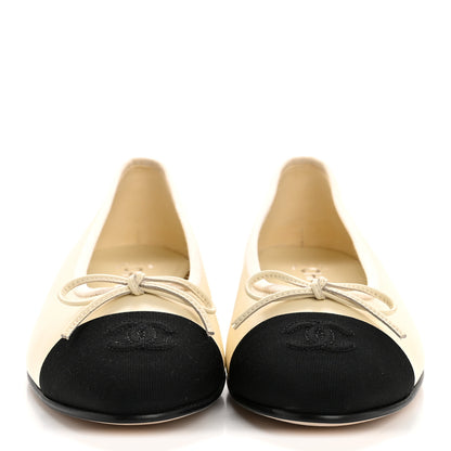 Chanel Calfskin Grosgrain Cap Toe CC Ballerina Flats 38 Ivory Black 3 of 11