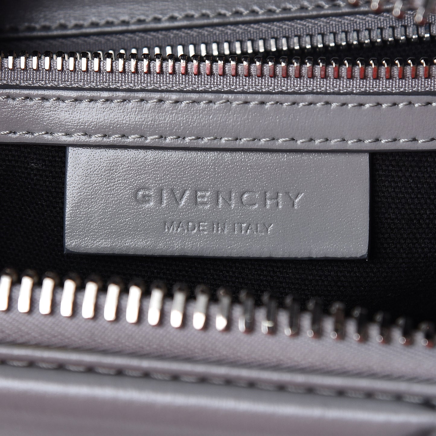Shiny Lord Calfskin Small Antigona Pearl Grey