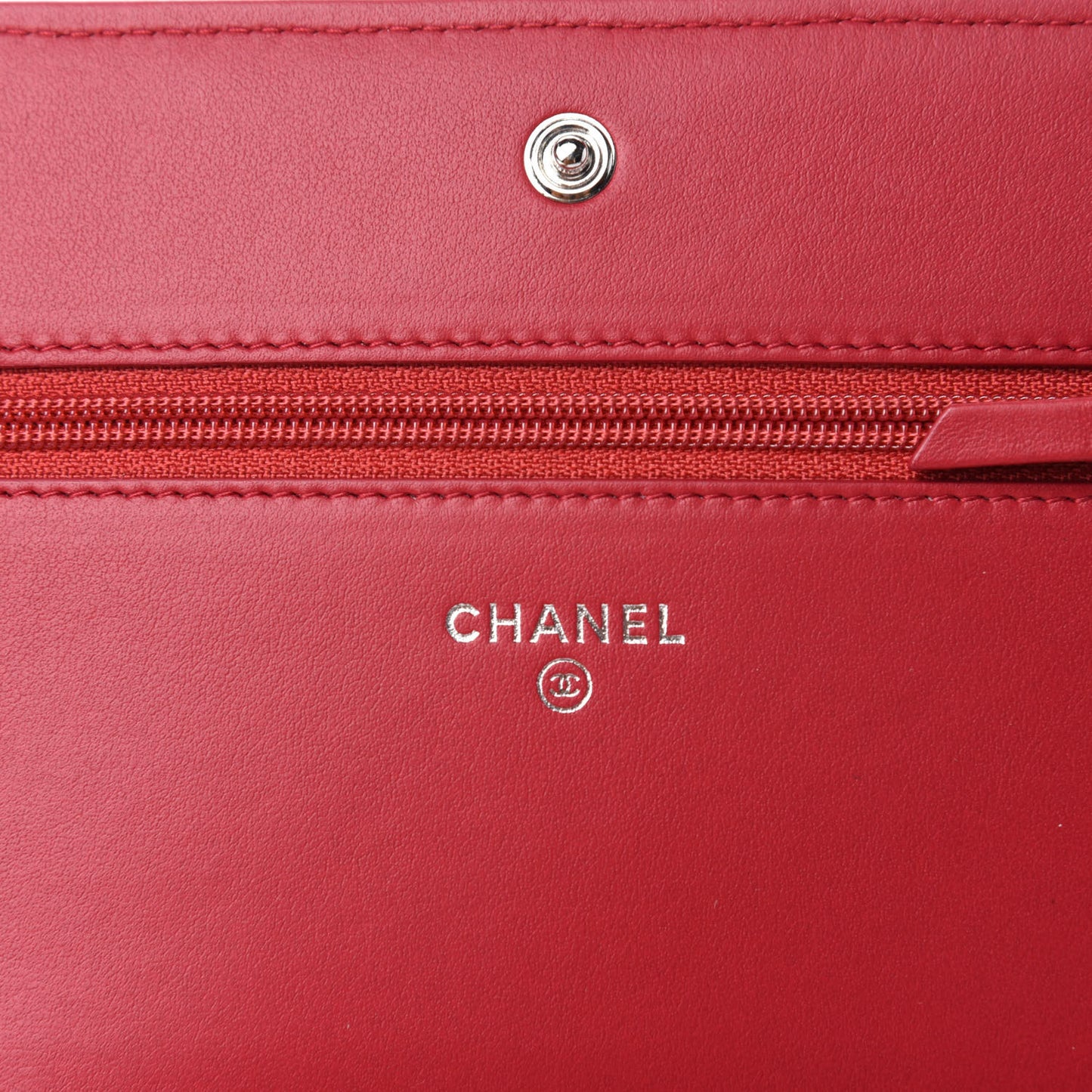 Caviar Quilted Diamond CC Wallet On Chain WOC Red