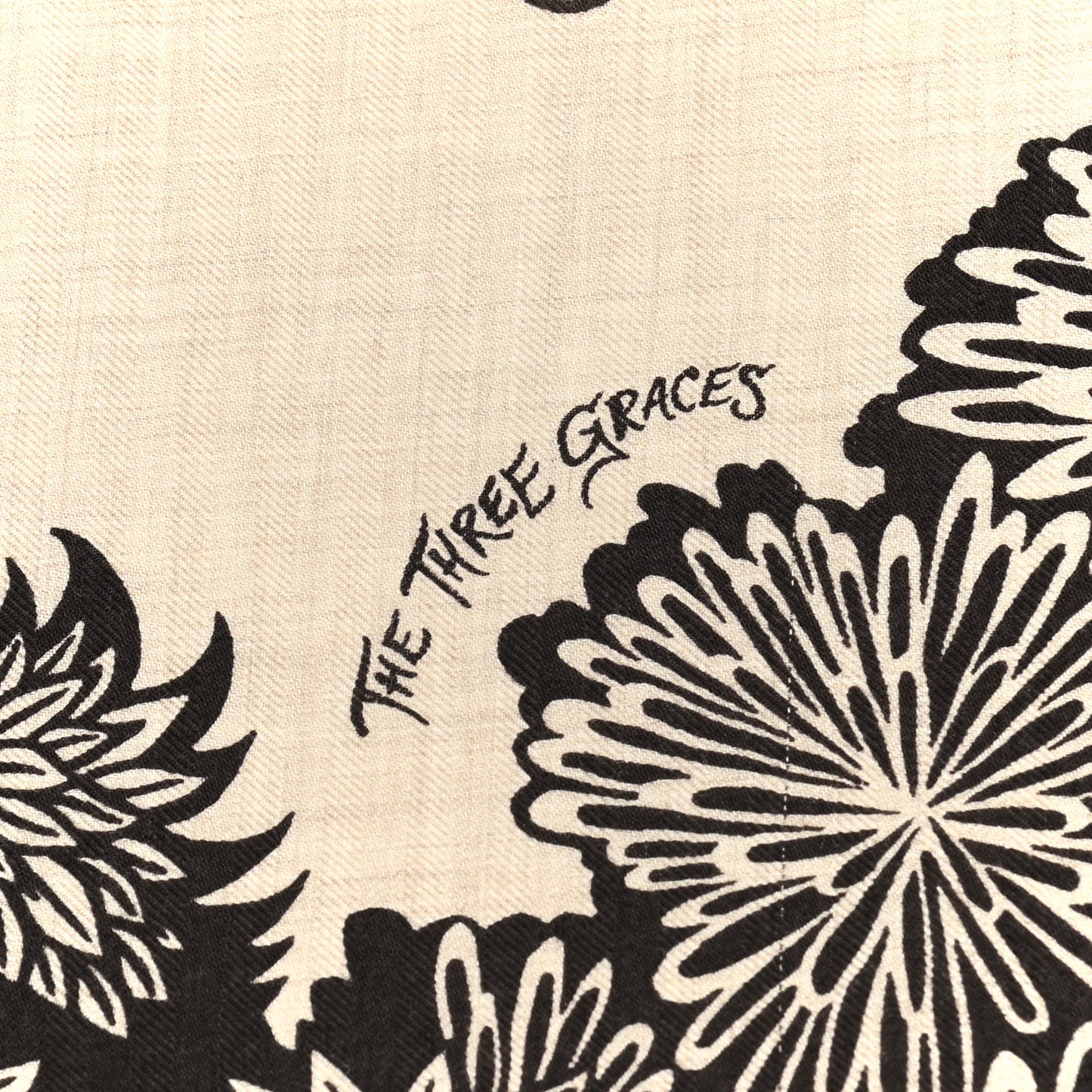 Cashmere Silk The Three Graces Shawl 140 Naturel Brun