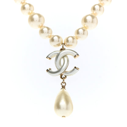 Chanel Pearl CC Drop Necklace Gold 4 of 6