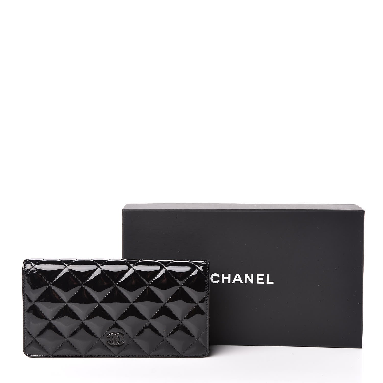 Chanel Patent Quilted Yen Wallet Black 16 of 16