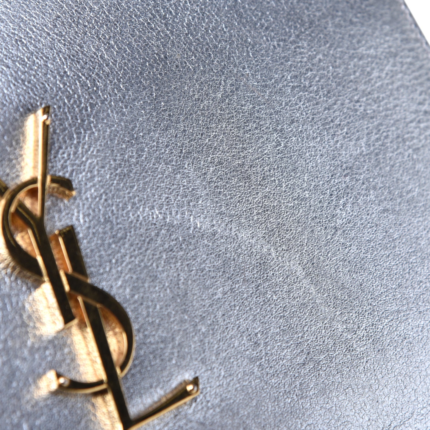 Metallic Calfskin Monogram Chain Wallet Argento