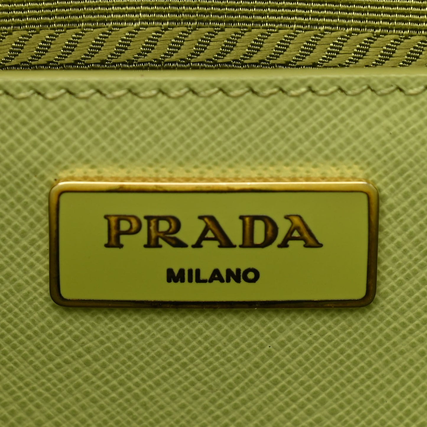 Saffiano Medium Double Zip Galleria Tote Prato