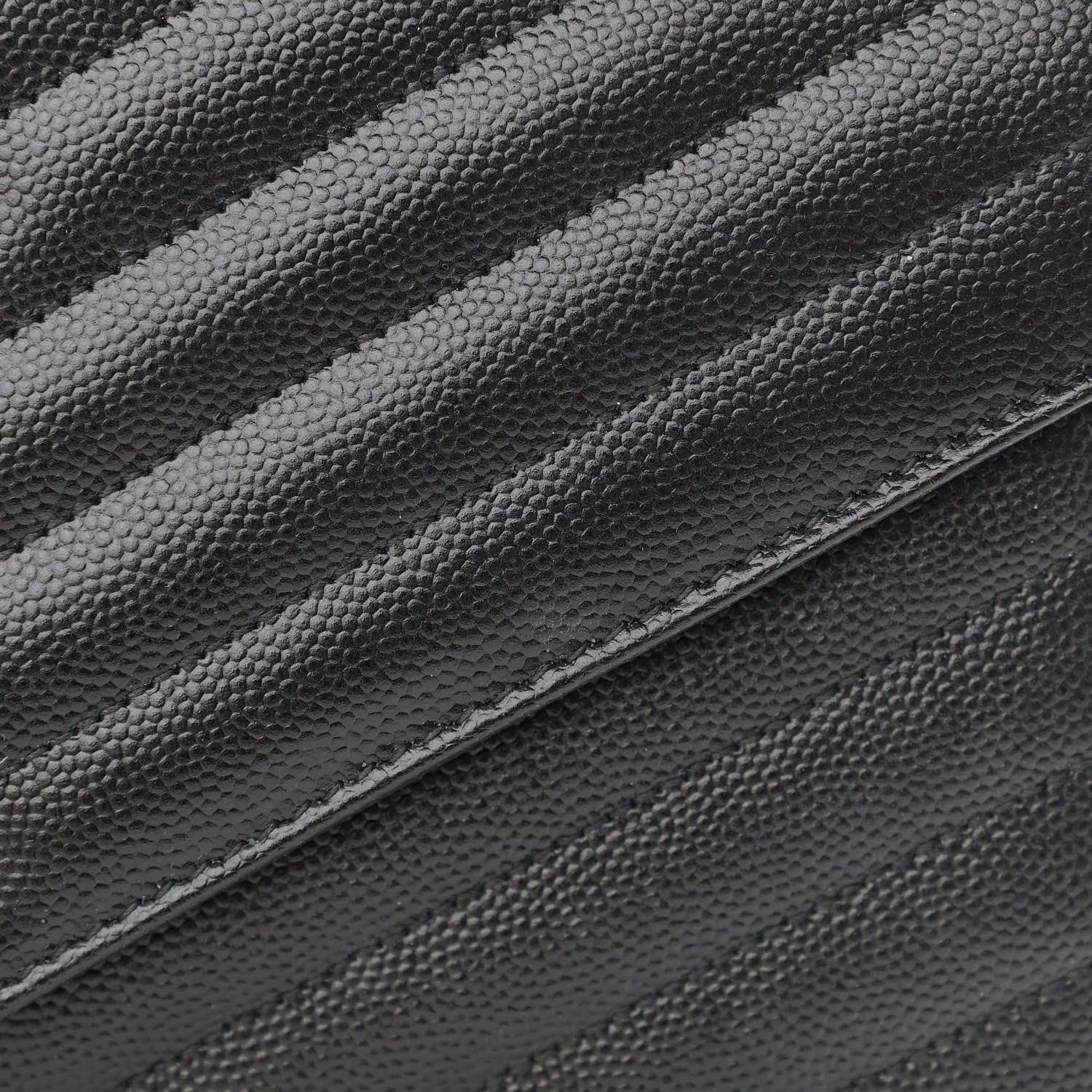 Saint Laurent Grain De Poudre Matelasse Chevron Monogram Chain Wallet Black 11 of 13