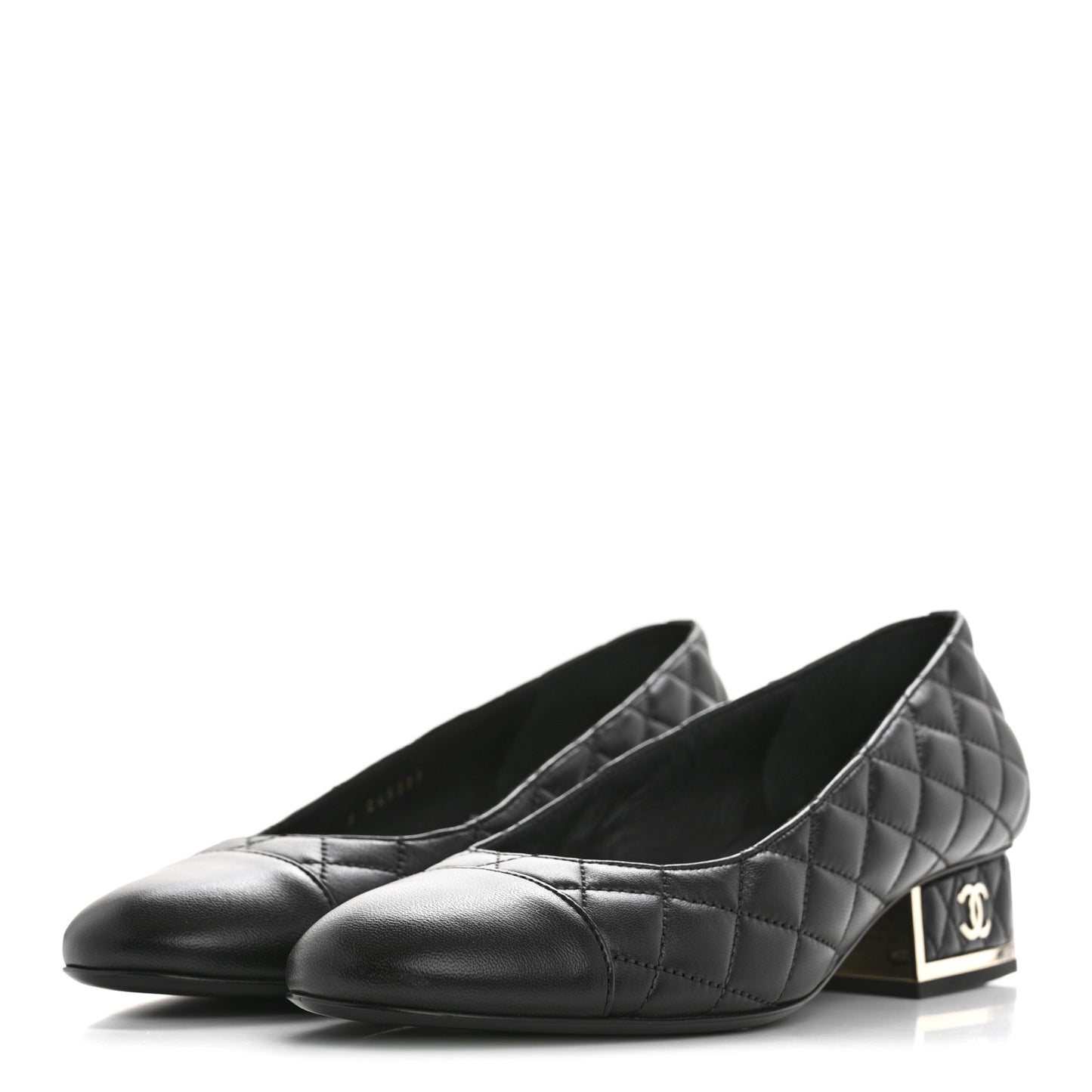 Lambskin Quilted CC Cap Toe Low Heel Pumps 38 Black