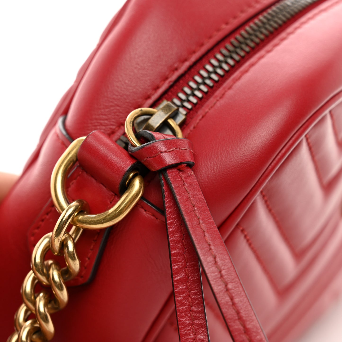 Calfskin Matelasse Small GG Marmont Chain Shoulder Bag Hibiscus Red