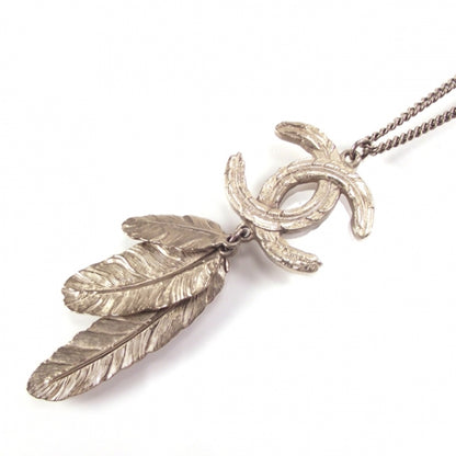 Chanel Gold Feathers CC Logo Necklace 4 of 5