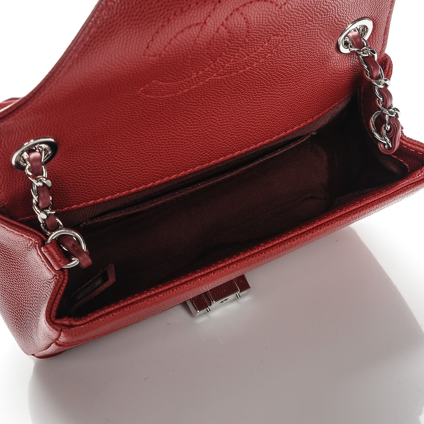Caviar Macro Chevron Small Single Flap Red