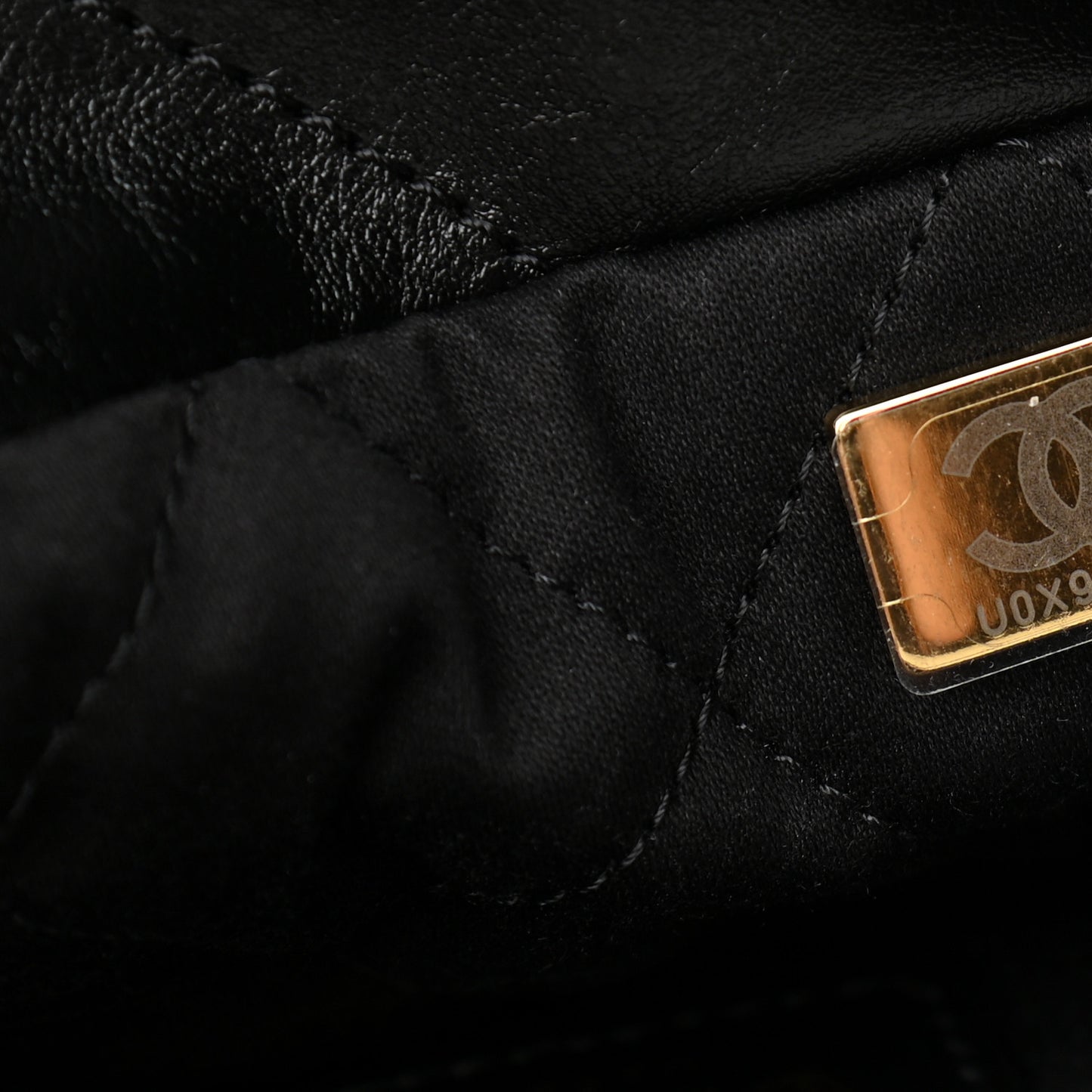 Shiny Calfskin Quilted Small Chanel 22 Black