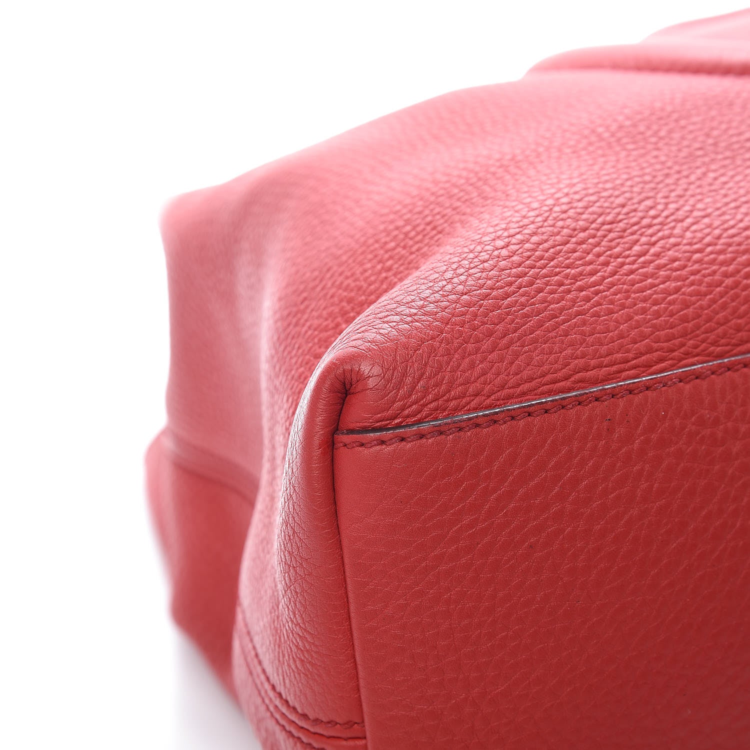 Gucci Pebbled Calfskin Medium Soho Chain Shoulder Bag Tabasco Red 15 of 18
