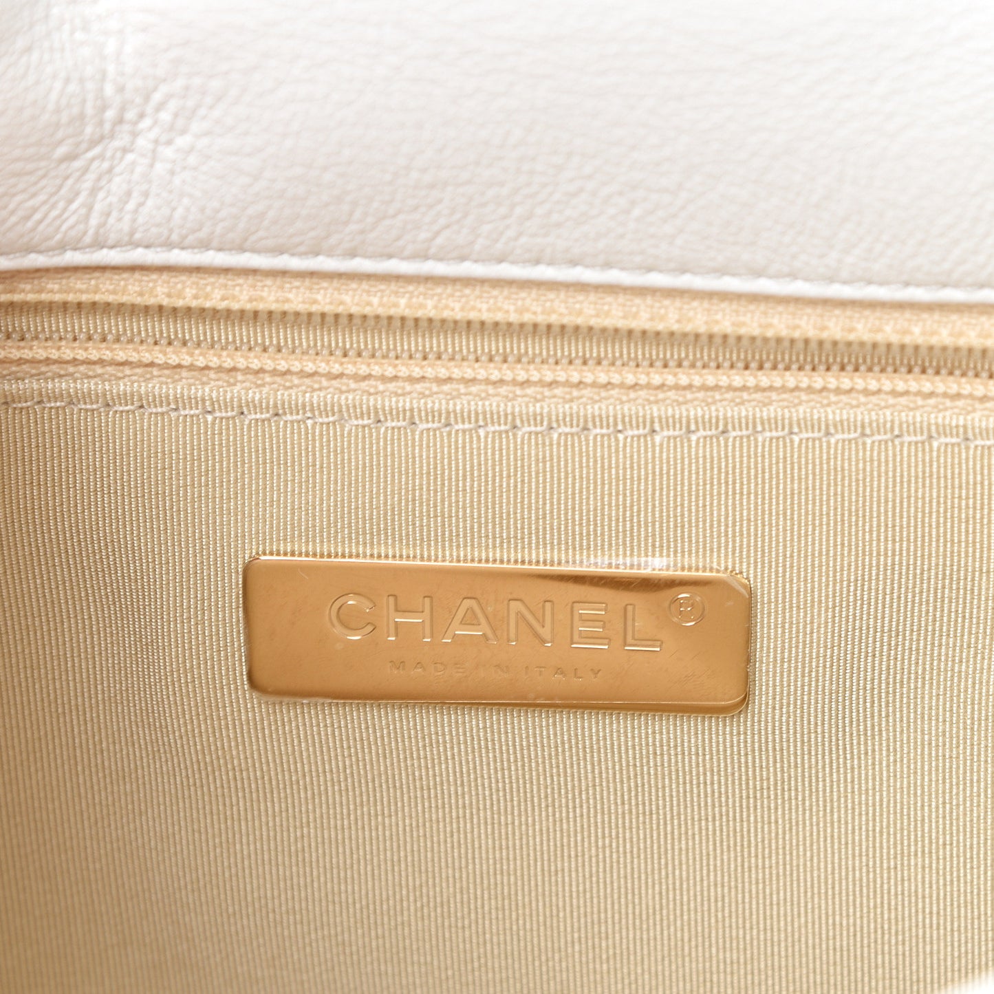 Goatskin Quilted Medium 19 Flap White