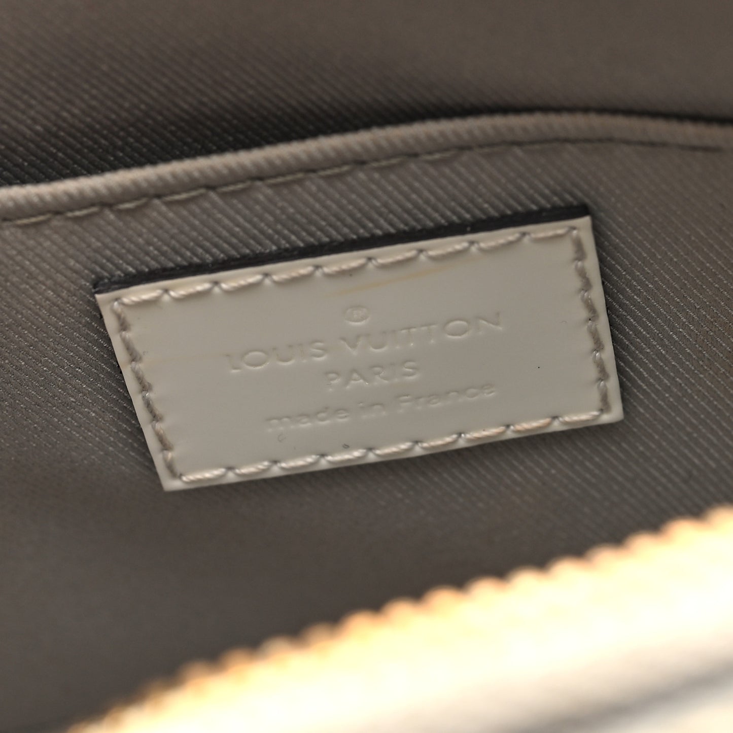 Patent Monogram Alma Mini Snow