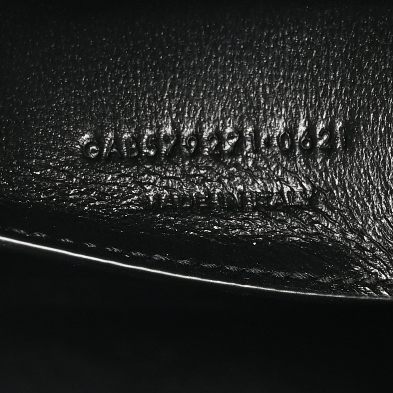 Saint Laurent Smooth Calfskin Manhattan Shoulder Bag Black 7 of 10