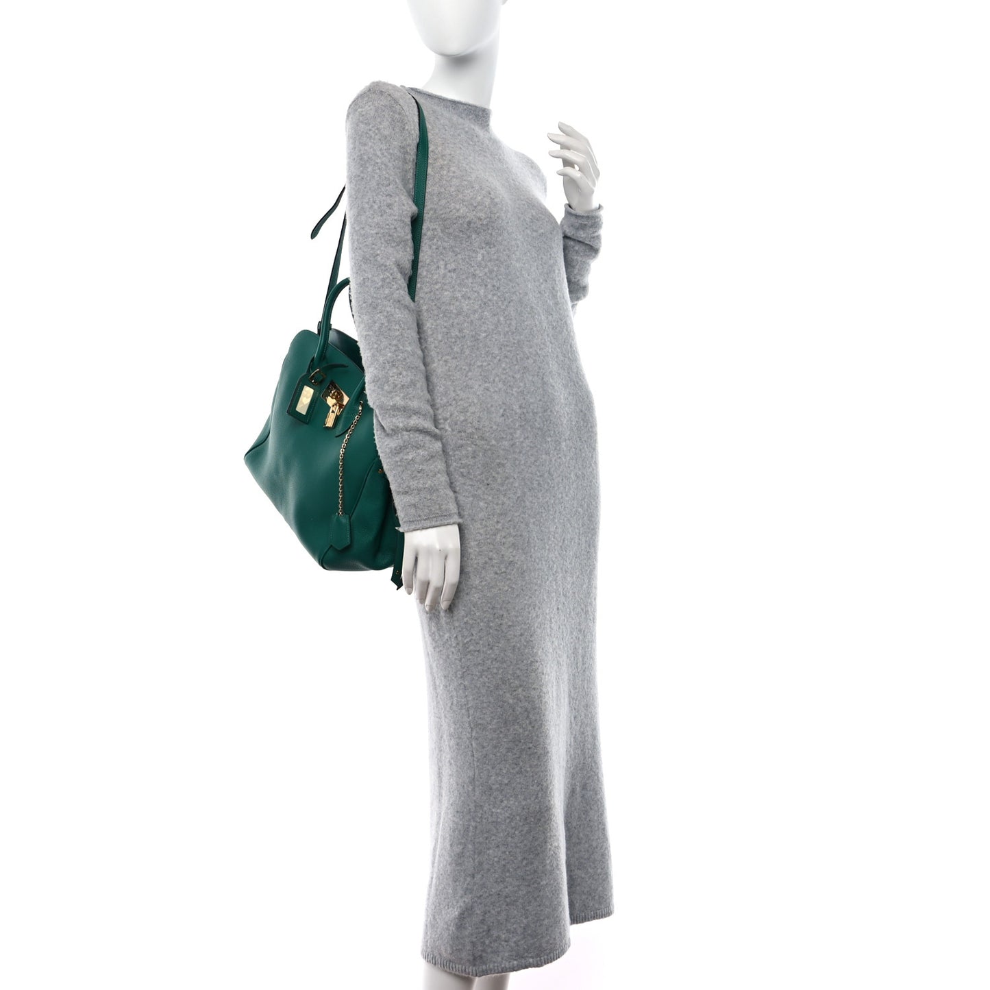 LOUIS VUITTON Veau Nuage Milla MM Emeraude