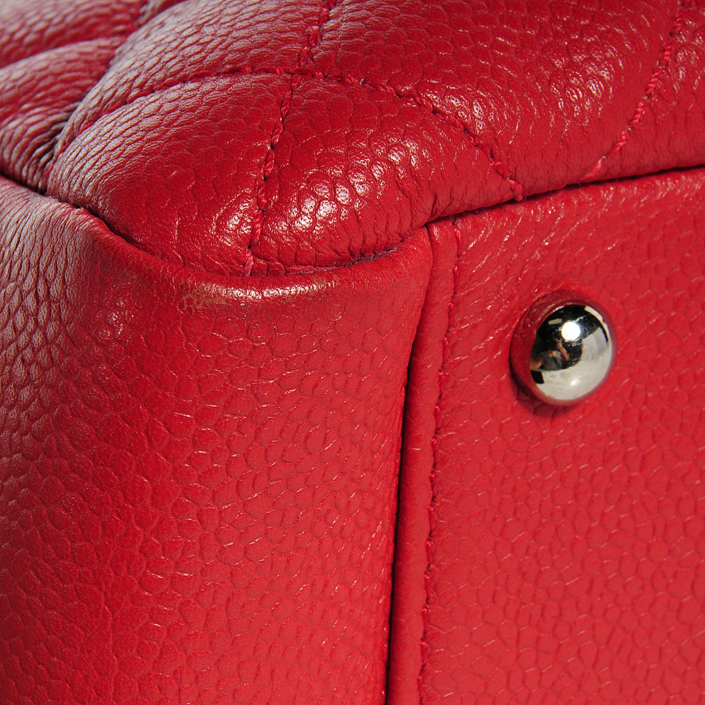 Caviar XL Grand Shopping Tote GST Red
