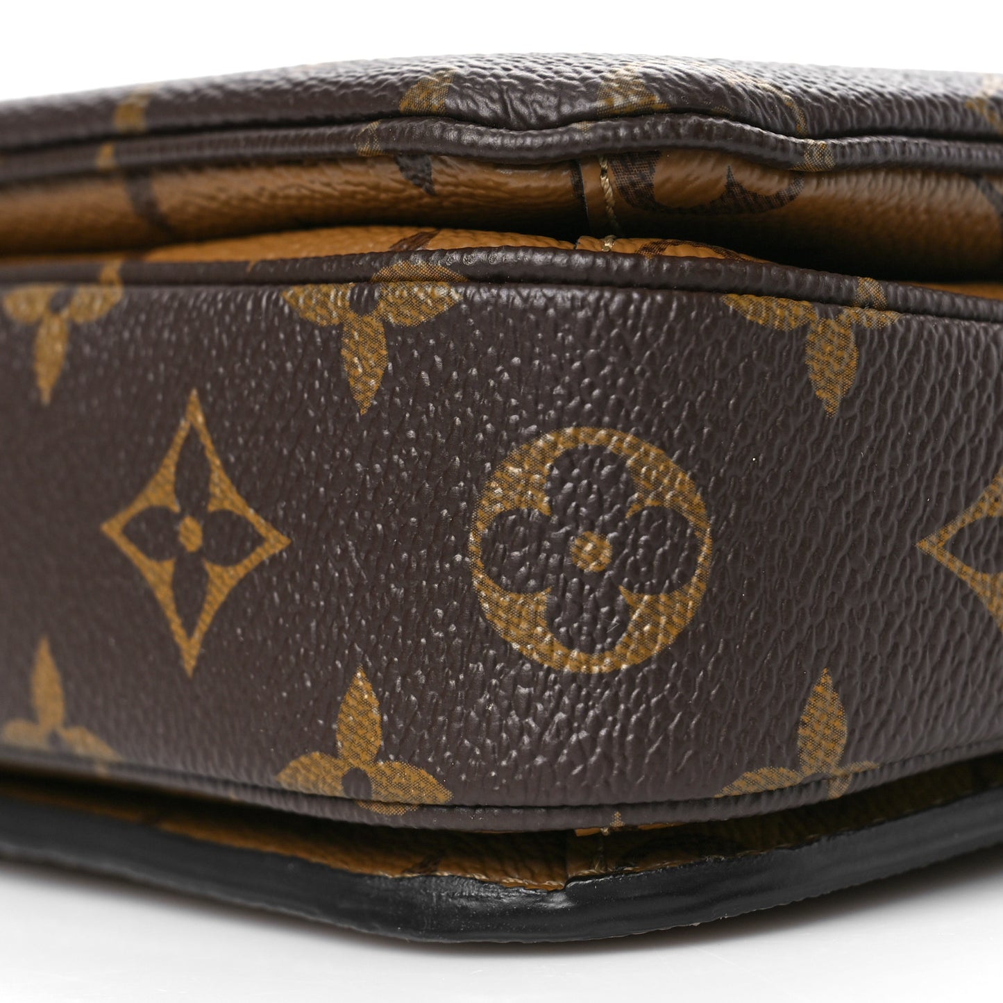 Reverse Monogram Pochette Metis