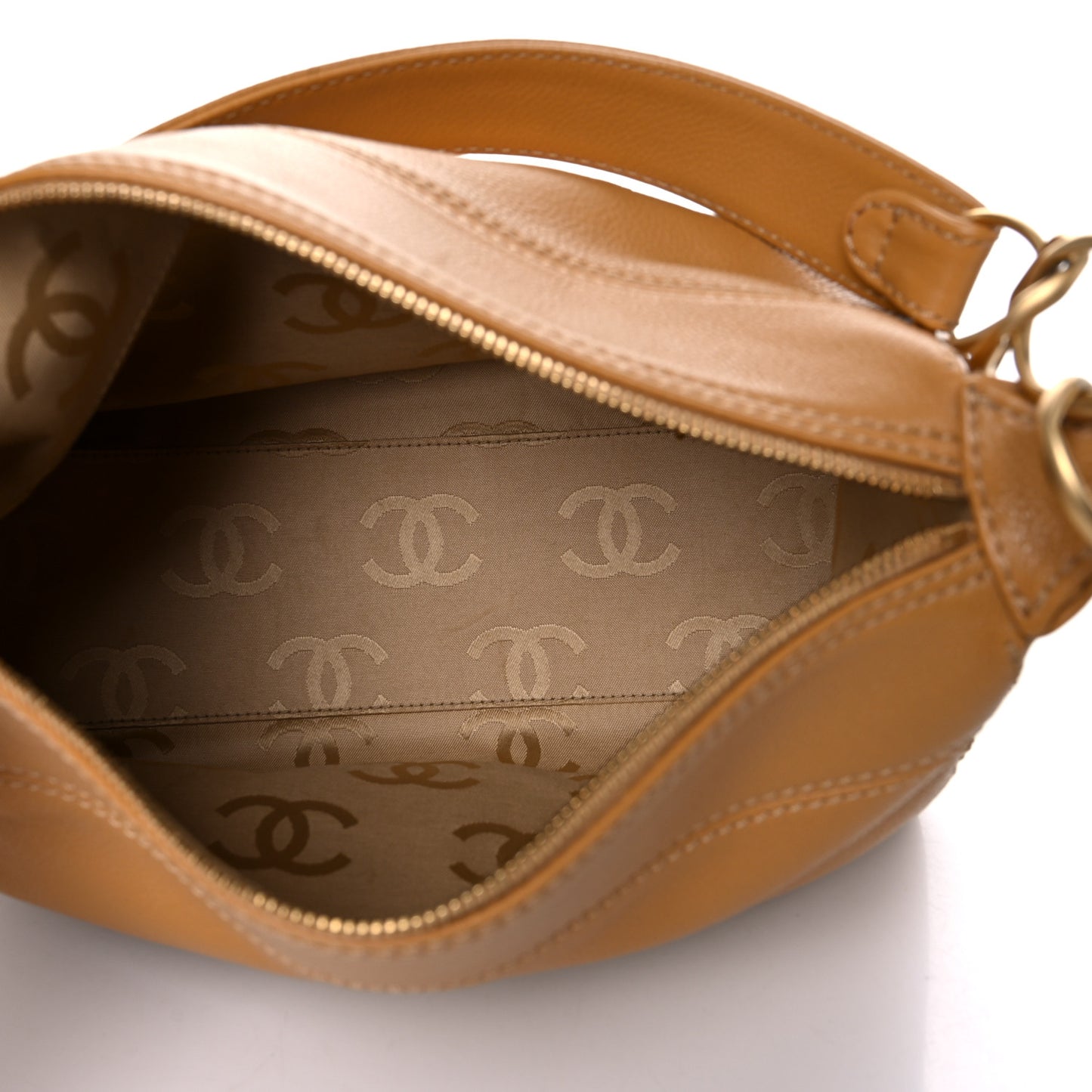 Caviar CC Chain Shoulder Bag Beige