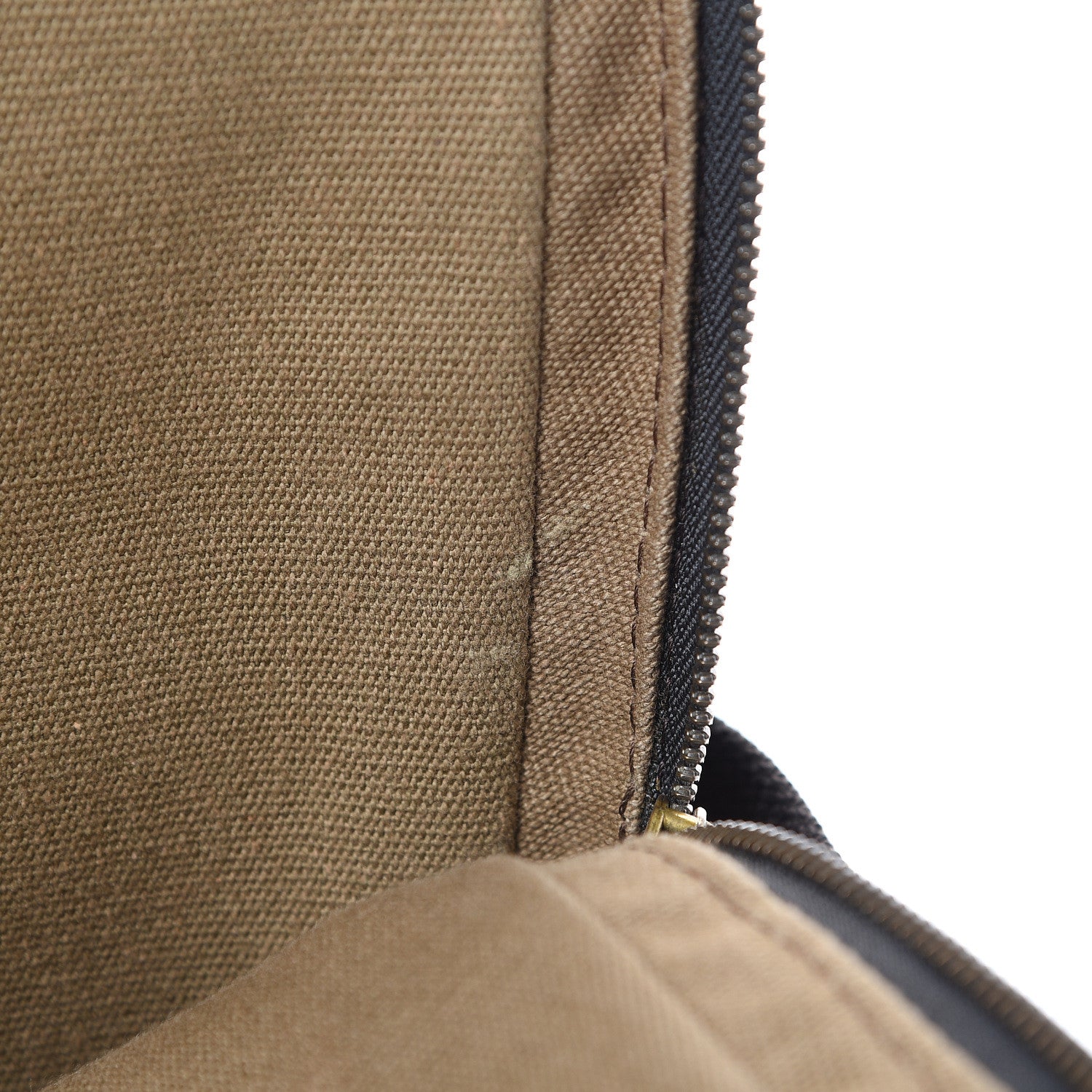 Louis Vuitton Utah Iroquois iPad Messenger Cafe 6 of 9