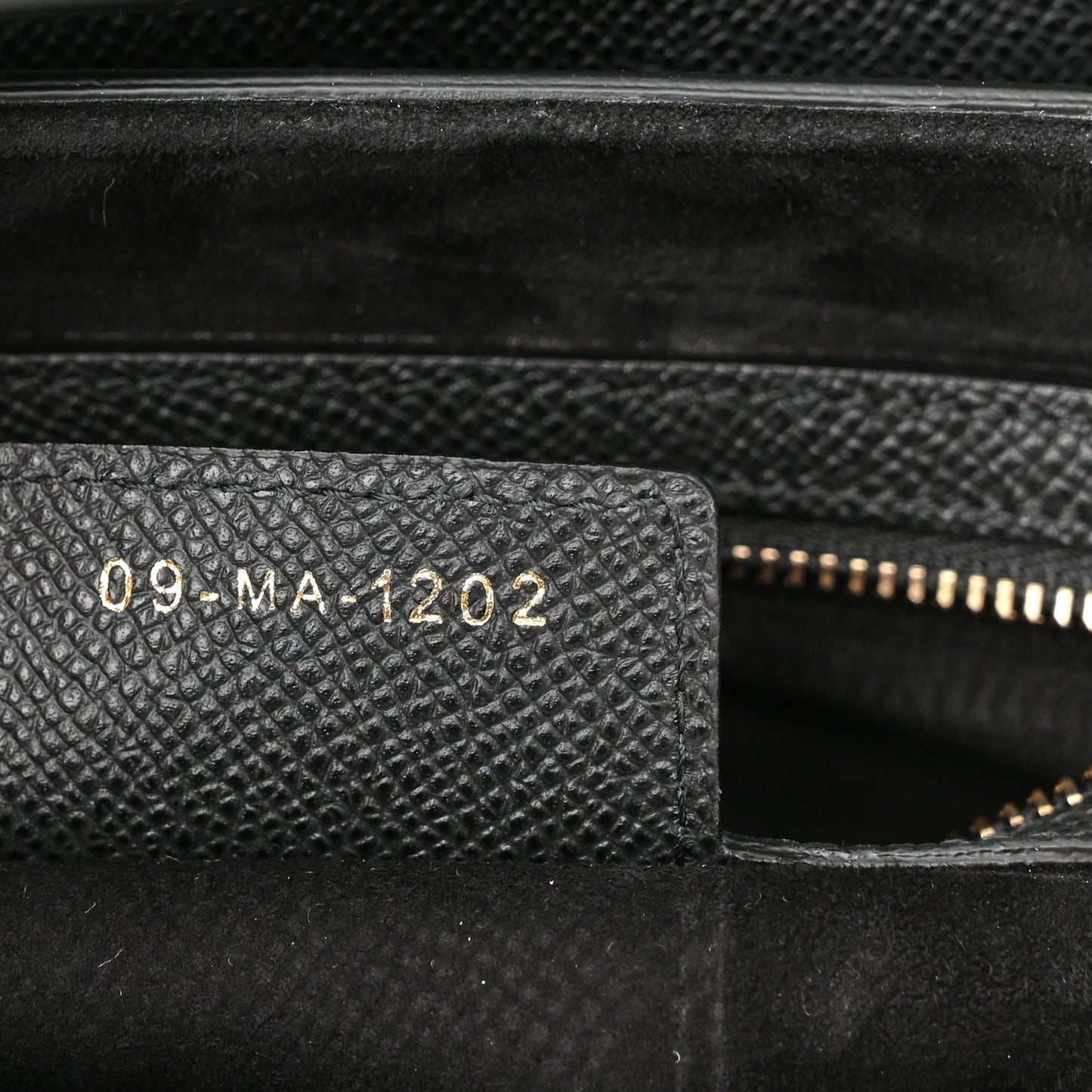 Grained Calfskin Saddle Bag With Strap Black