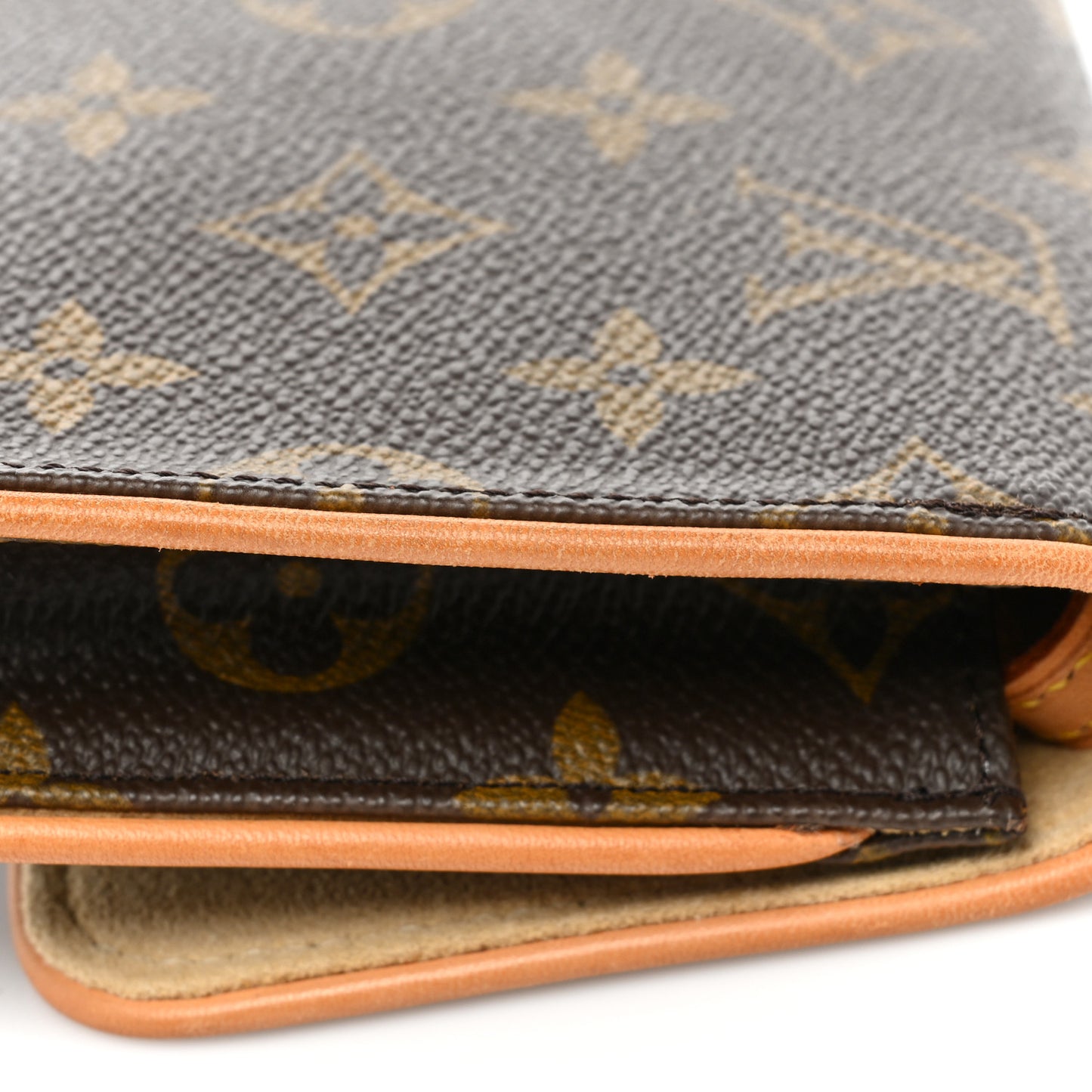 Monogram Pochette Twin GM