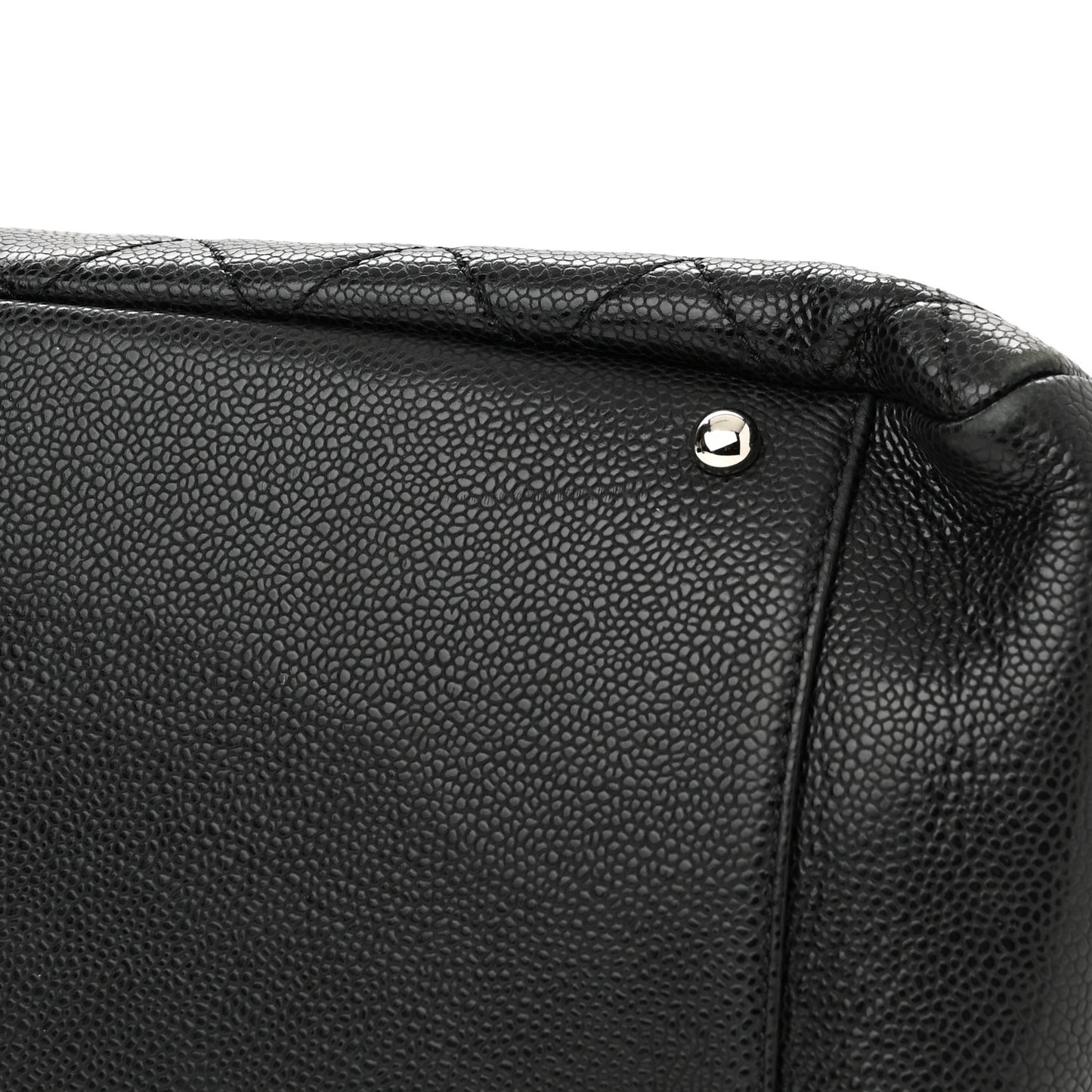 Caviar Quilted XL Grand Shopping Tote GST Black