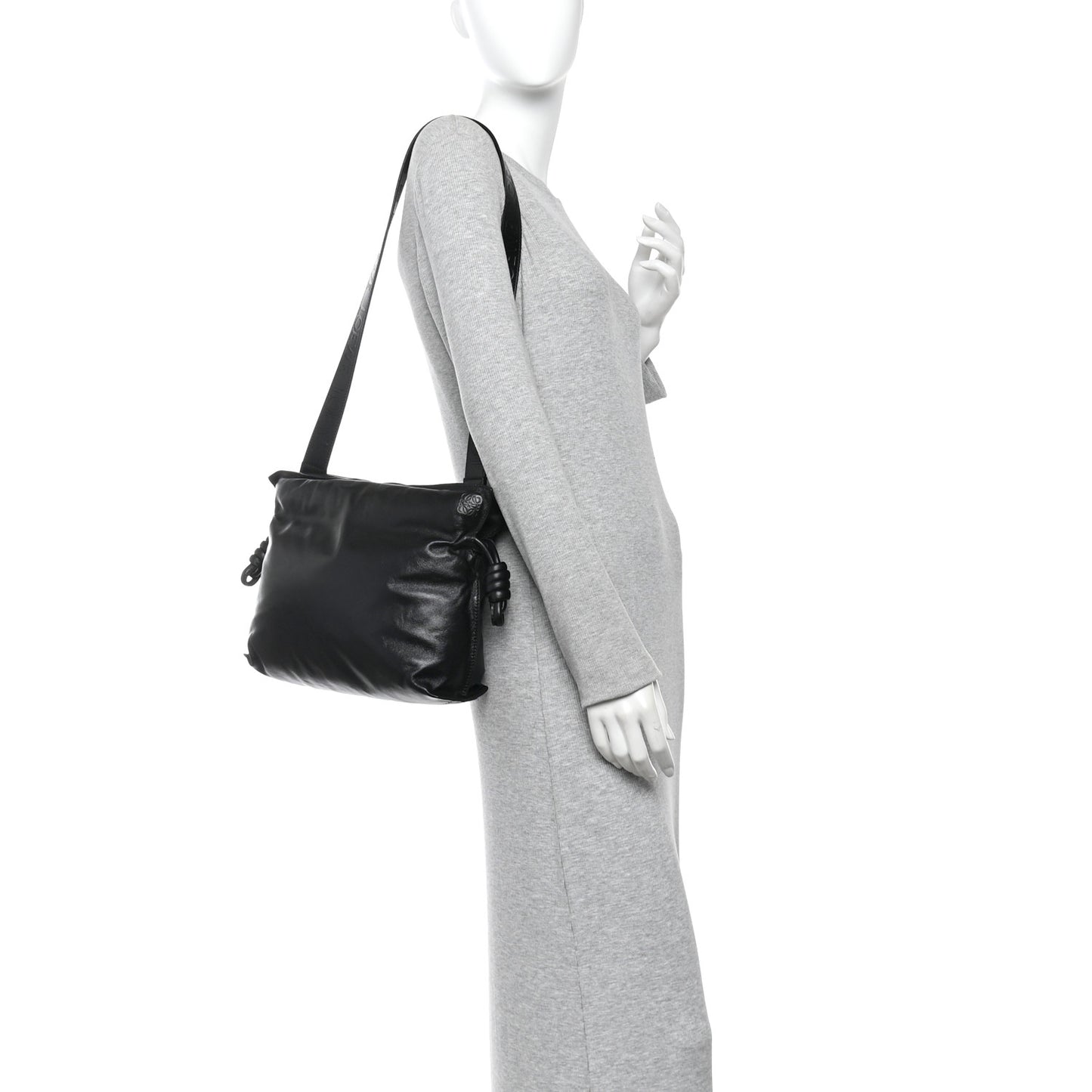 Shiny Nappa Lambskin Puffer Flamenco Knot Clutch Black