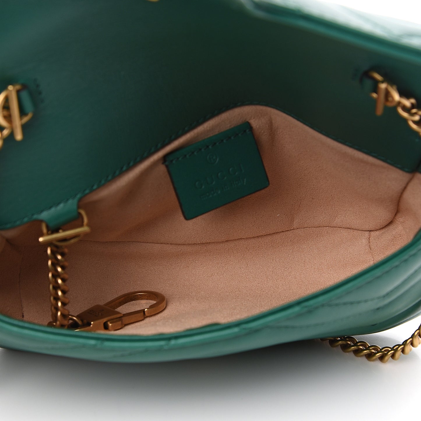 Calfskin Matelasse Super Mini GG Marmont Shoulder Bag Emerald Green