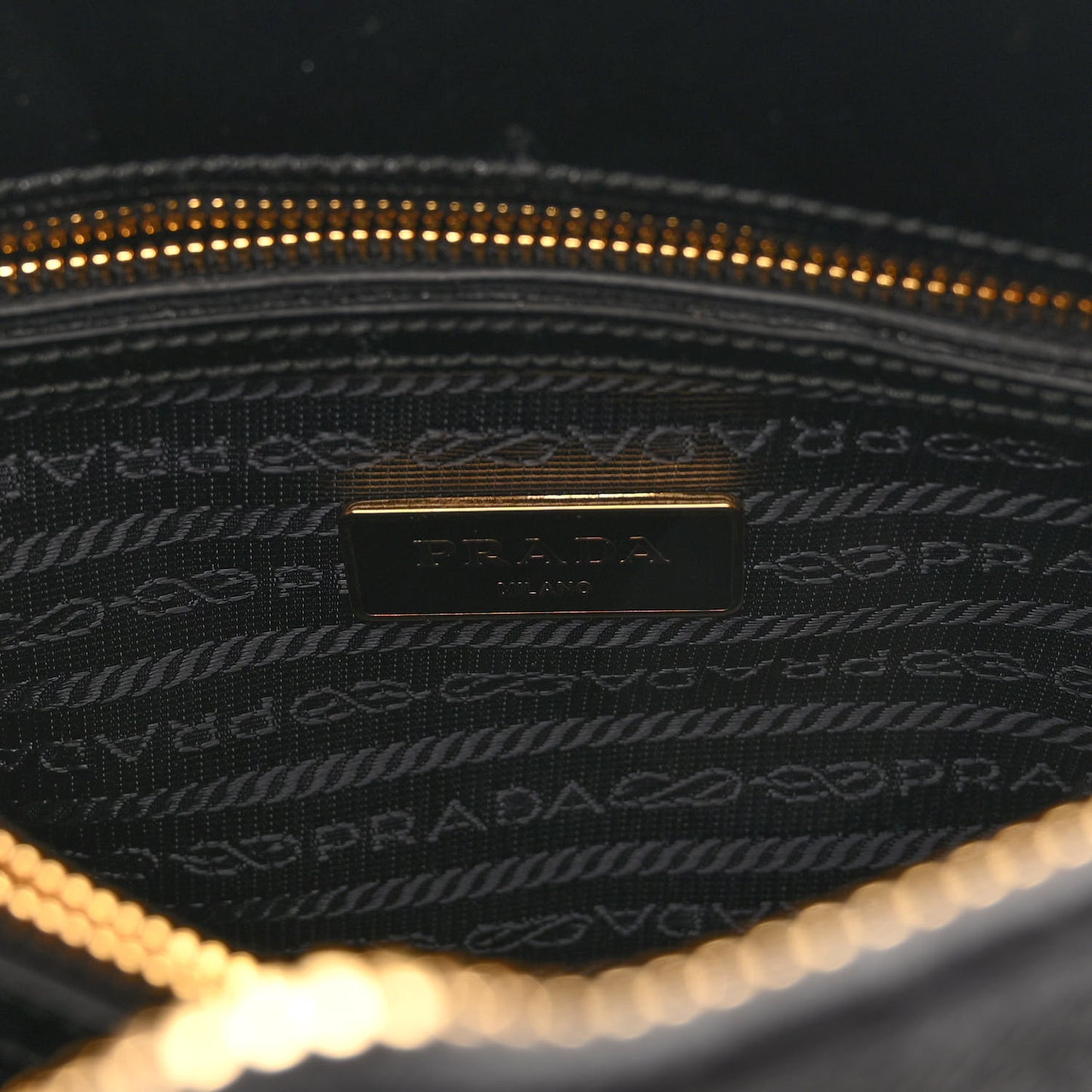 Saffiano Vernice Small Promenade Tote Black